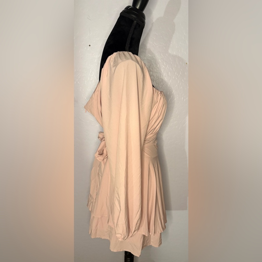Amazon Pink Long Sleeve Romper - Picture 2 of 4